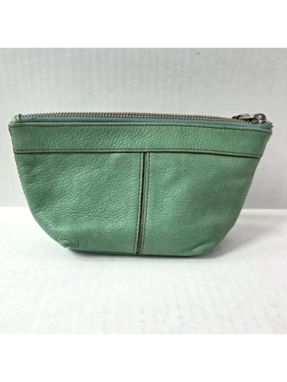 Fossil Pouch Mint Green Leather Zip Top Makeup Cosmetic Travel Case Toiletry Bag